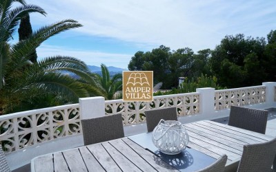  Cozy villa with lovely views of the sea and Altea.